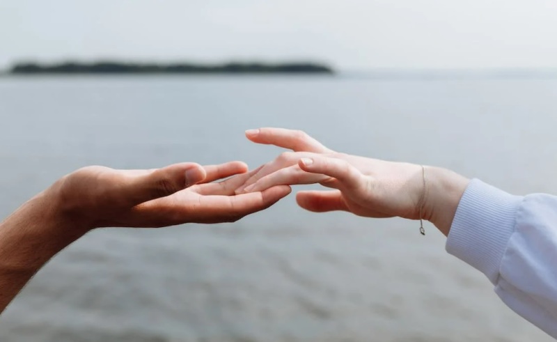 When Love and Faith Collide: How To Make Your Relationship Work Despite Religious Differences