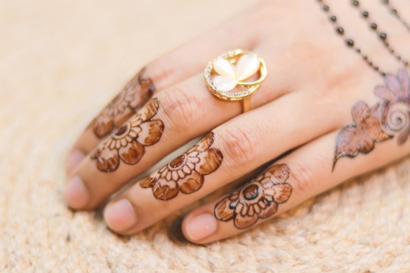 A Pakistani girl's hands