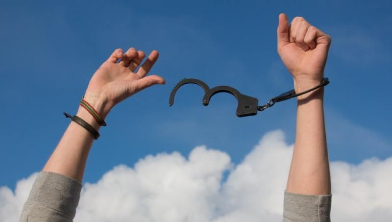 uncuffed hands freedom