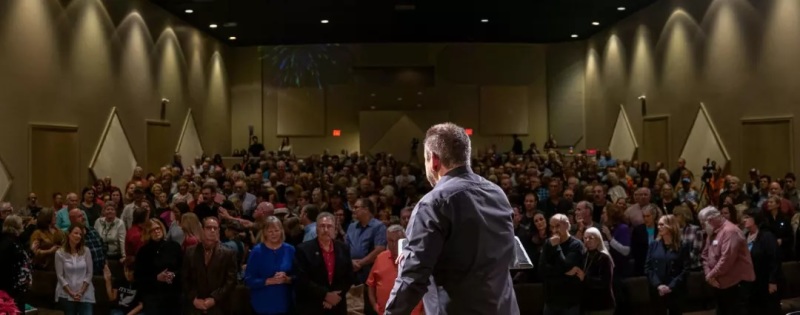 Mario Murillo ministering to Riverside Church in Clarksville, Tennessee